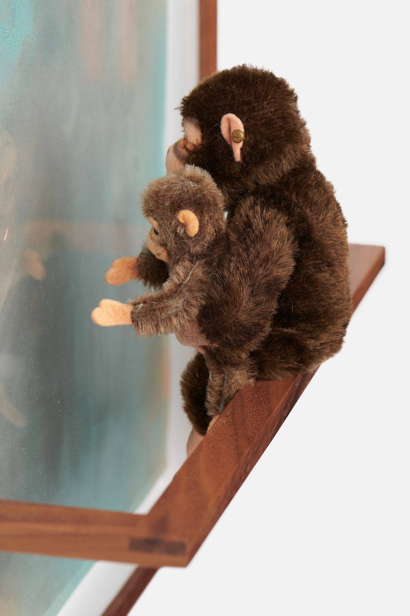 This picture shows the following artwork: Philip Emde. ”.. Let´s . Glow . Together .. ”. 2021.