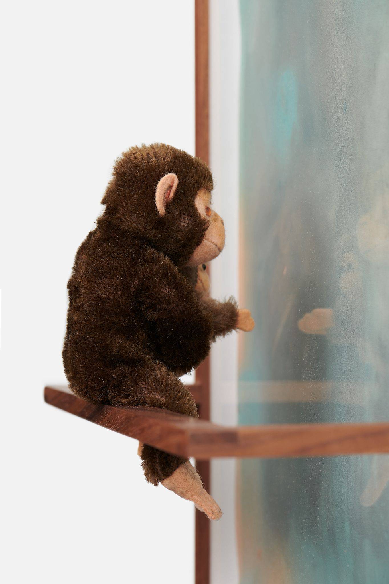 This picture shows the following artwork: Philip Emde. ”.. Let´s . Glow . Together .. ”. 2021.